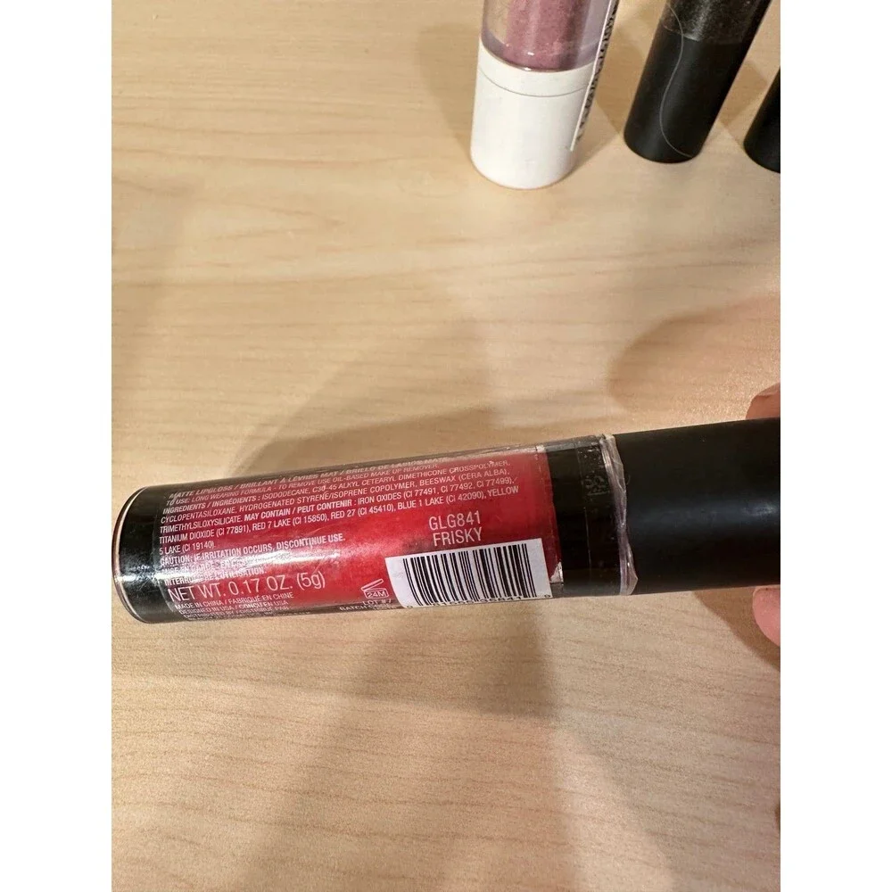 L A Girls flower powder